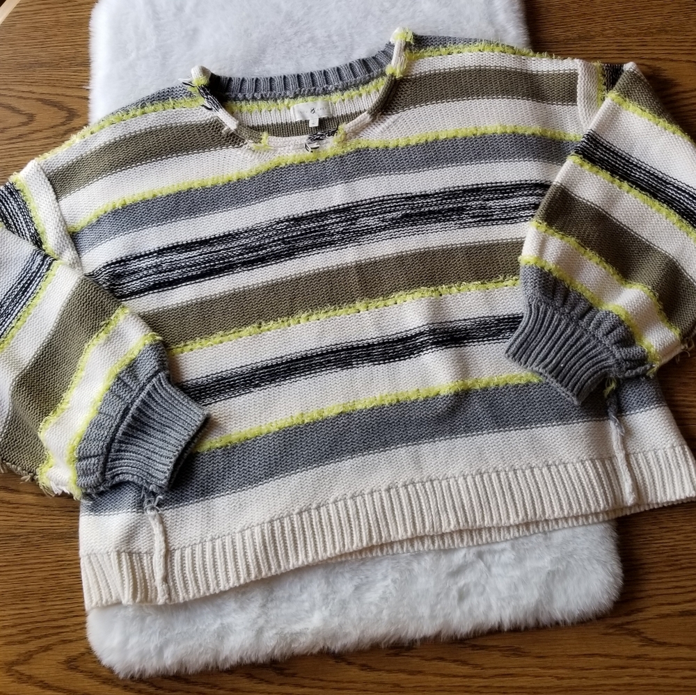 Striped Women's Sweater - Picture 2 of 14